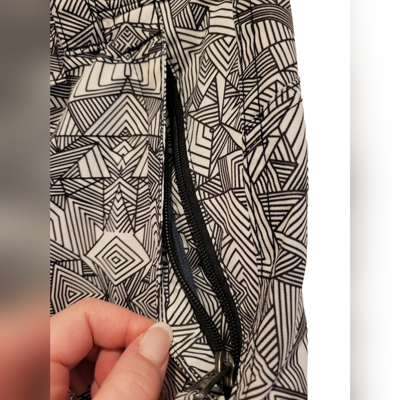 Arctix Kids Snowpants Black White Geometric Insulated Winter Sports Pants Y Med - Picture 6 of 11